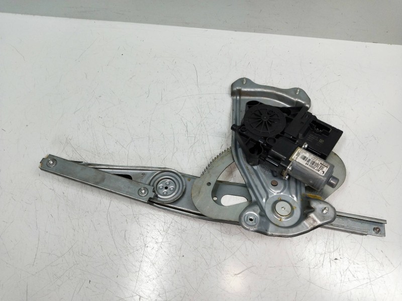 Recambio de elevalunas delantero derecho para renault megane iii sport tourer 1.5 dci diesel referencia OEM IAM 807300006R 91524
