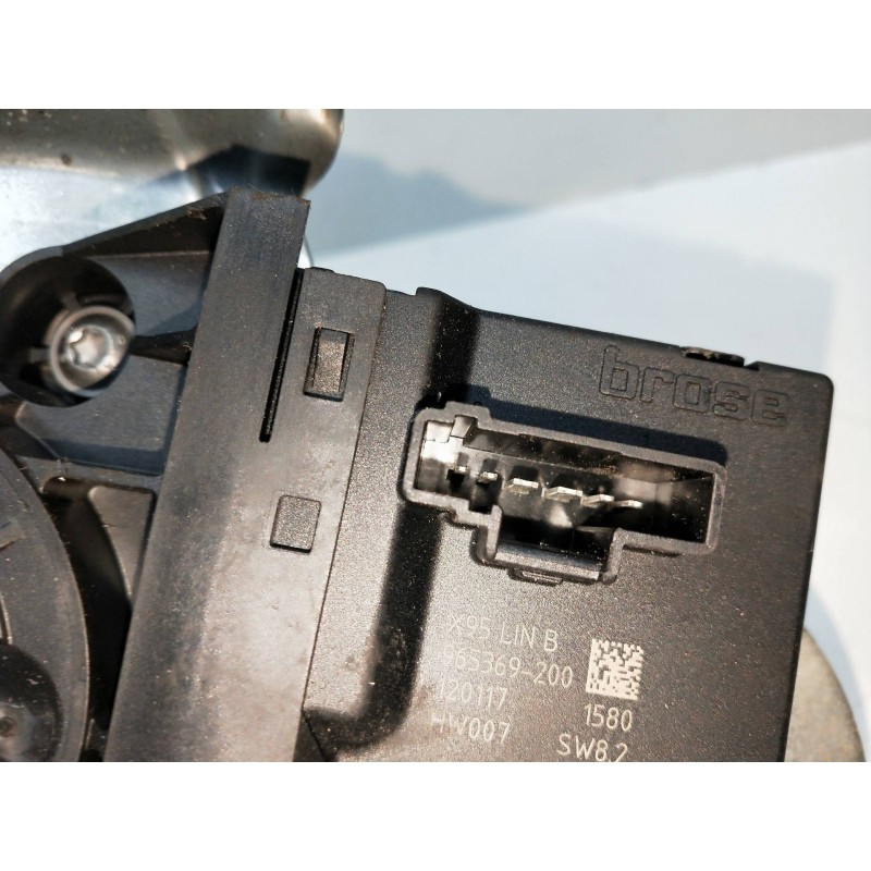 Recambio de elevalunas delantero derecho para renault megane iii coupe renault sport referencia OEM IAM 807303972R 915243200 3P