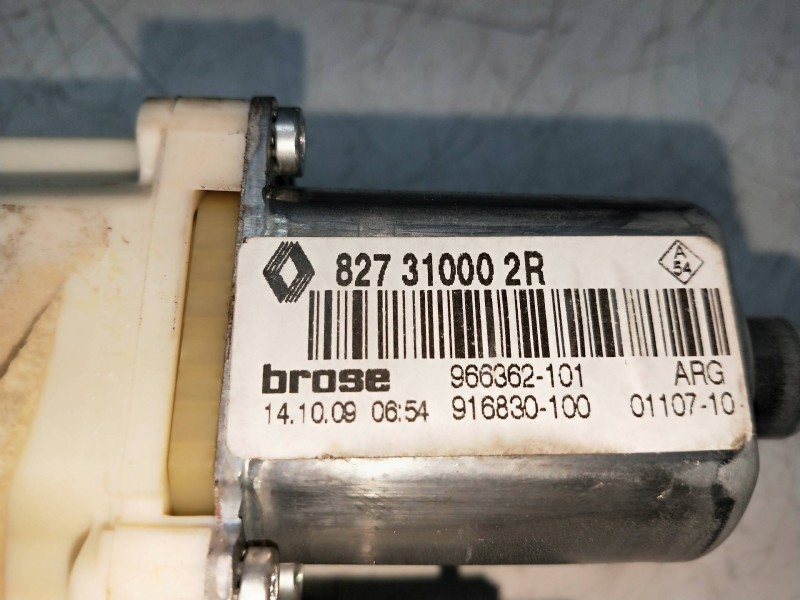 Recambio de elevalunas trasero izquierdo para renault megane iii berlina 5 p referencia OEM IAM 827310002R 966362101 5P