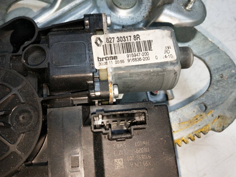 Recambio de elevalunas trasero derecho para renault scenic iii dynamique referencia OEM IAM 827303178R 915947200 5P