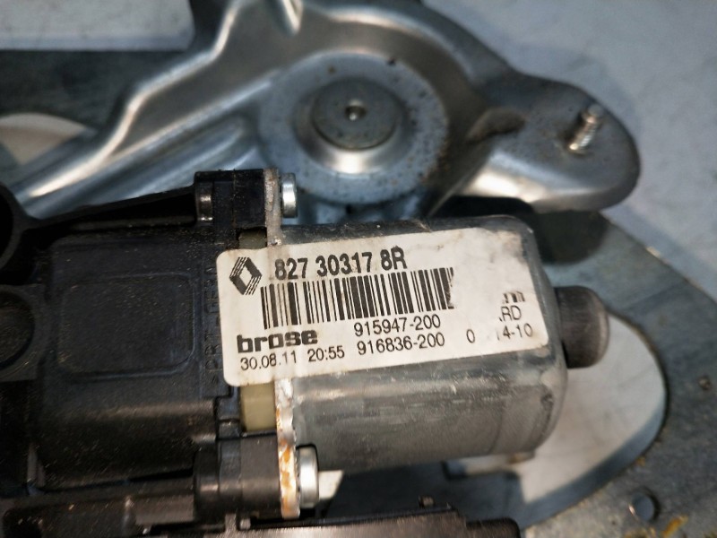 Recambio de elevalunas trasero derecho para renault scenic iii dynamique referencia OEM IAM 827303178R 915947200 5P