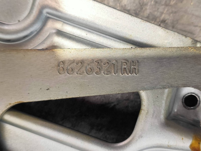 Recambio de elevalunas delantero derecho para volvo xc90 d5 referencia OEM IAM 8626321  5P