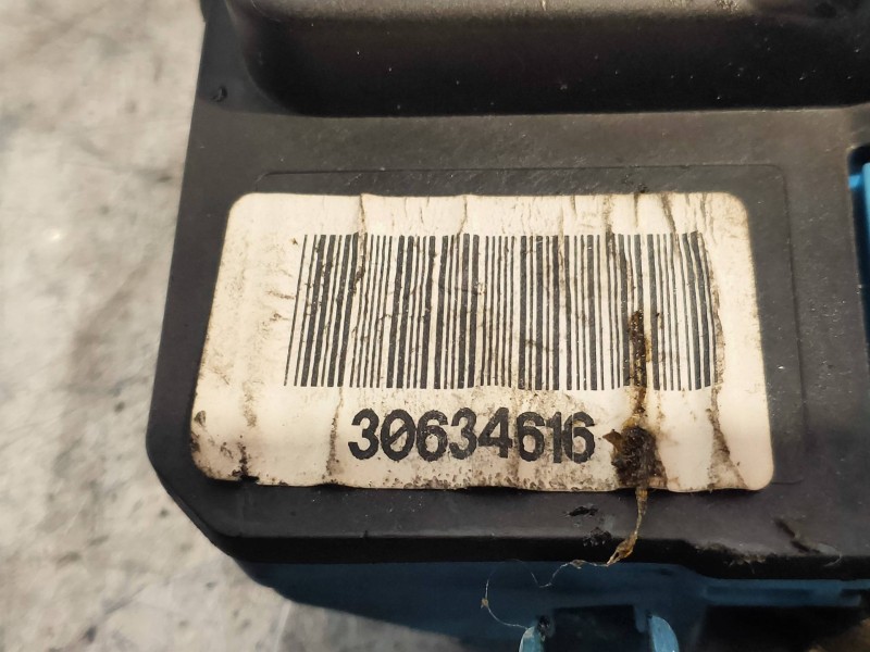 Recambio de motor cierre centralizado delantero derecho para volvo xc90 d5 referencia OEM IAM 30634616  