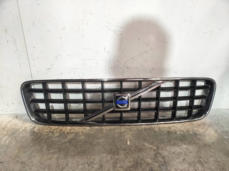 Recambio de rejilla delantera para volvo xc90 d5 referencia OEM IAM   
