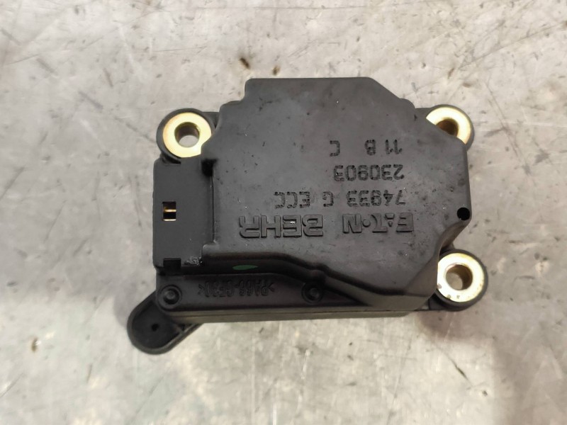 Recambio de motor apertura trampillas climatizador para volvo xc90 d5 referencia OEM IAM 74933  