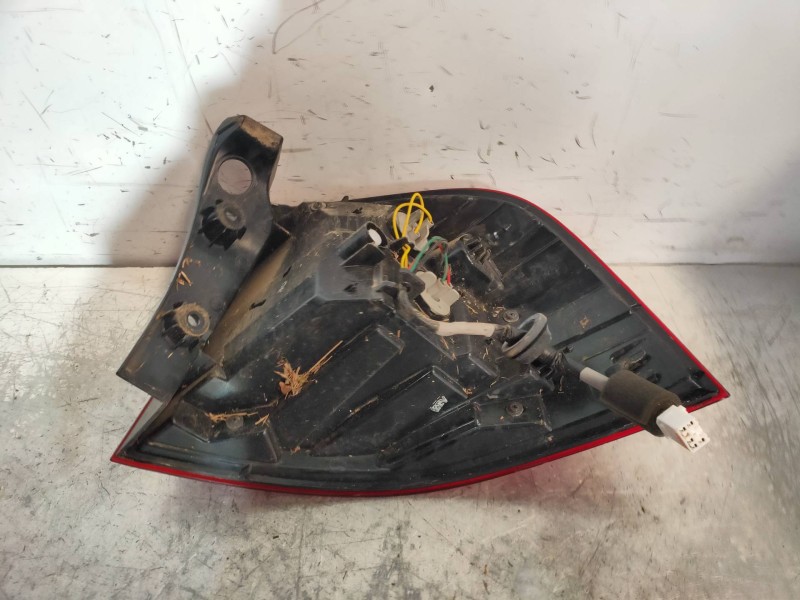 Recambio de piloto trasero izquierdo para kia rio concept referencia OEM IAM 924011W2  