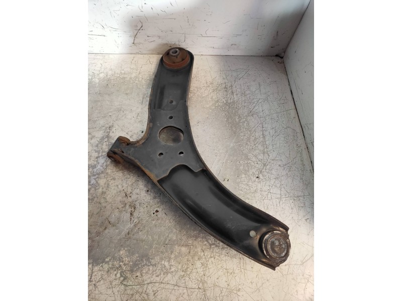 Recambio de brazo suspension inferior delantero derecho para kia rio concept referencia OEM IAM   