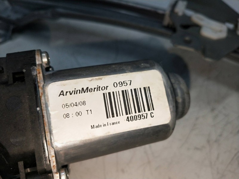 Recambio de elevalunas delantero izquierdo para renault twingo 1.5 dci diesel referencia OEM IAM 400957C  3P