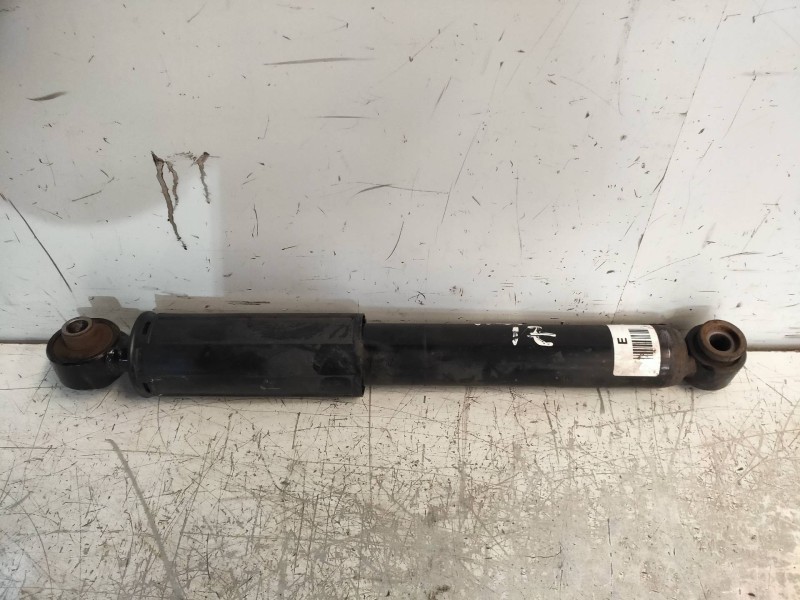 Recambio de amortiguador trasero izquierdo para kia rio concept referencia OEM IAM 553001W001  