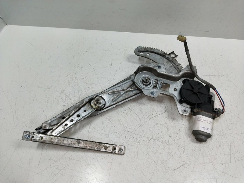 Recambio de elevalunas delantero derecho para mg rover mg zs 2.0 td referencia OEM IAM 400676  4P