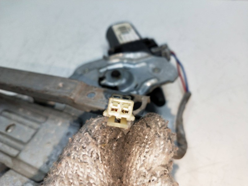 Recambio de elevalunas delantero derecho para mg rover mg zs 2.0 td referencia OEM IAM 400676  4P