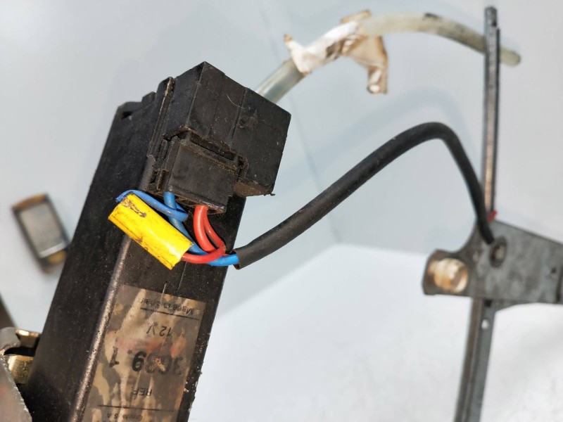 Recambio de elevalunas delantero derecho para mg rover serie 100 (xp) referencia OEM IAM   5P