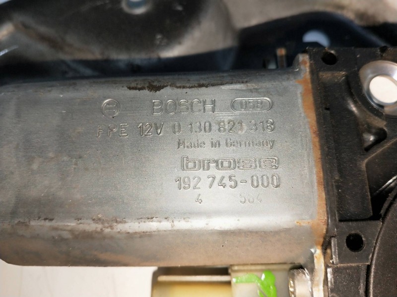 Recambio de elevalunas trasero izquierdo para land rover range rover (lp) 2.5 turbodiesel referencia OEM IAM 192745000  5P