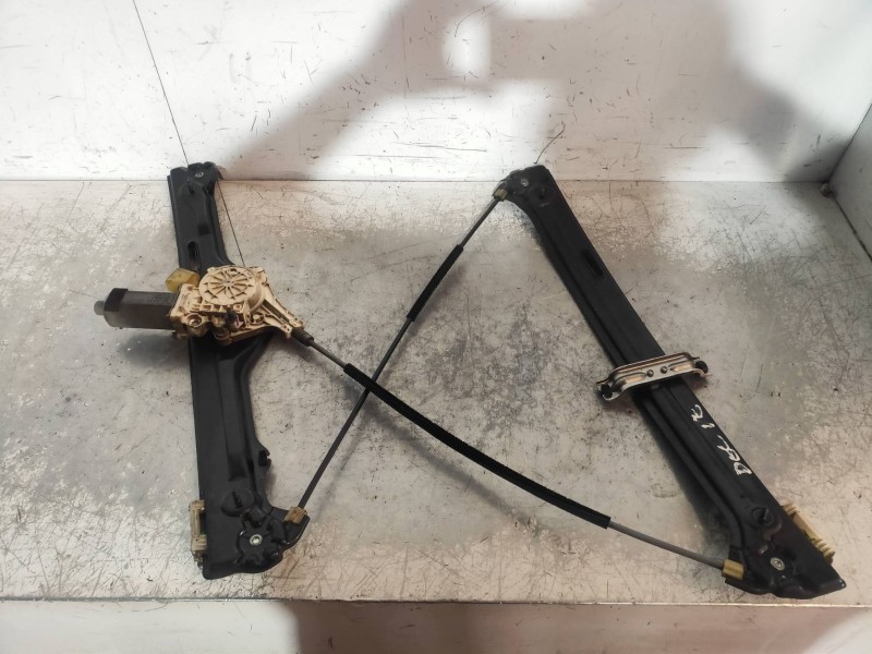 Recambio de elevalunas delantero izquierdo para bmw x5 (e70) 3.0d referencia OEM IAM 7137019 6967261 974623100 BROSE