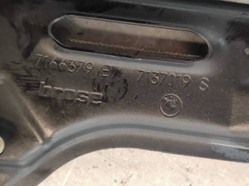 Recambio de elevalunas delantero izquierdo para bmw x5 (e70) 3.0d referencia OEM IAM 7137019 6967261 974623100 BROSE