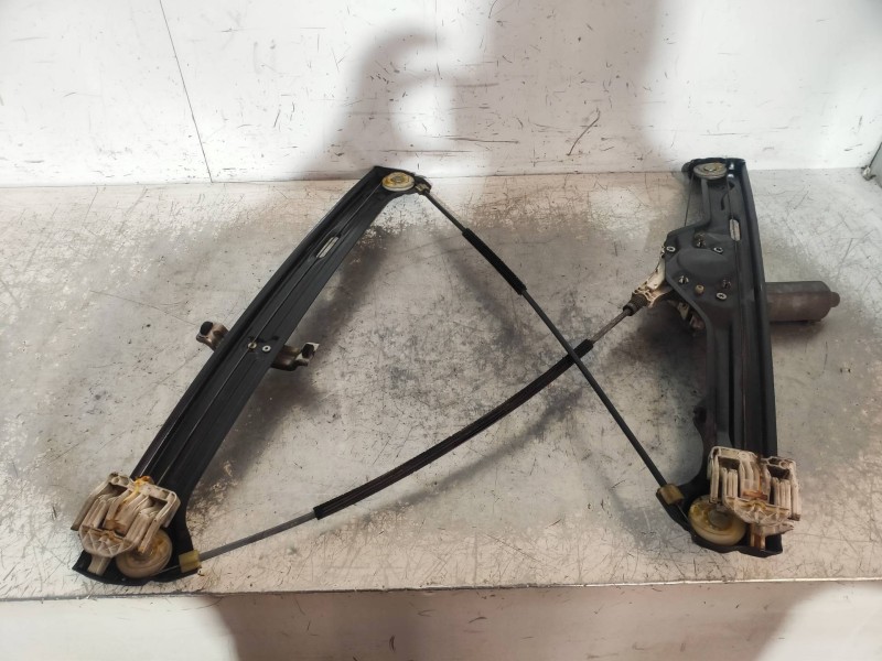 Recambio de elevalunas delantero izquierdo para bmw x5 (e70) 3.0d referencia OEM IAM 7137019 6967261 974623100 BROSE