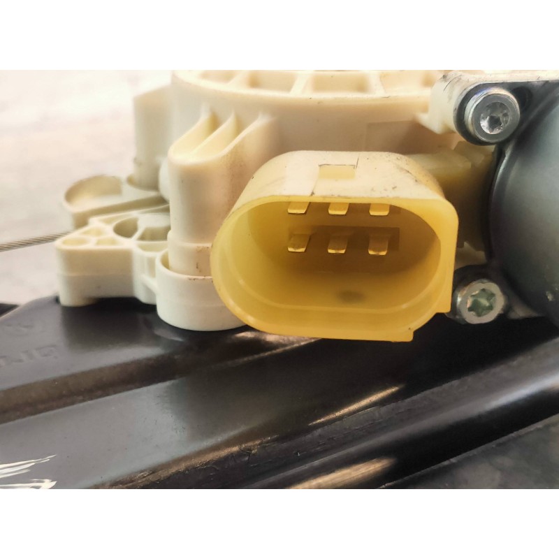Recambio de elevalunas trasero izquierdo para bmw x5 (e70) 3.0d referencia OEM IAM 7166381 6967261 974623100 BROSE 5P