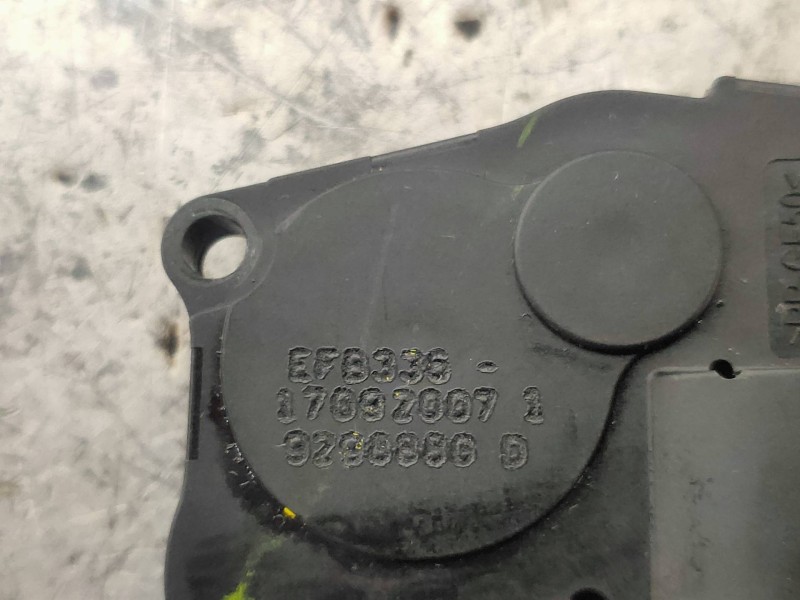 Recambio de motor apertura trampillas climatizador para bmw x5 (e70) 3.0d referencia OEM IAM 9298886  