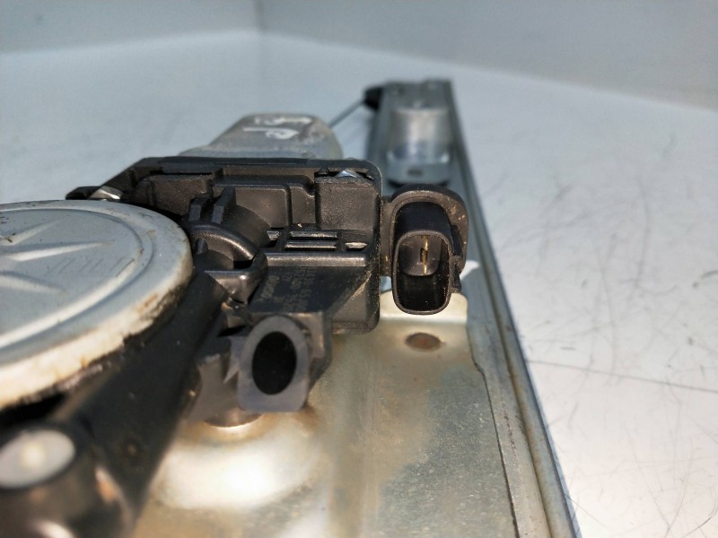 Recambio de elevalunas trasero derecho para suzuki grand vitara jb (jt) 2.0 16v cat referencia OEM IAM   5P