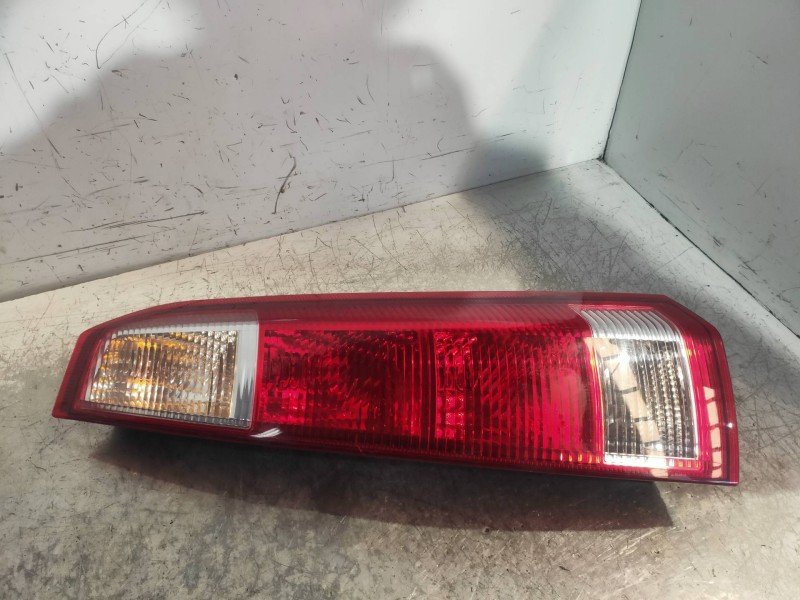 Recambio de piloto trasero derecho para opel meriva cosmo referencia OEM IAM 89398085 13203392 