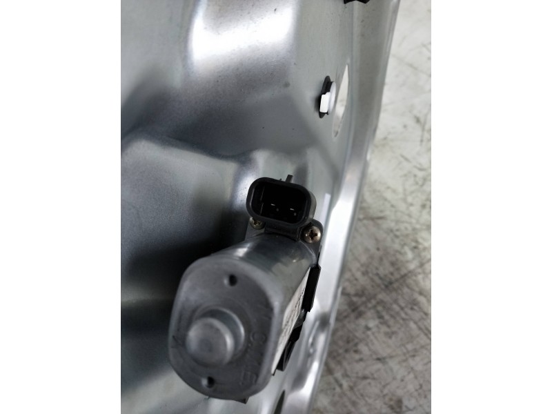 Recambio de elevalunas delantero derecho para fiat idea (135) 1.9 jtd cat referencia OEM IAM 50045601  5P