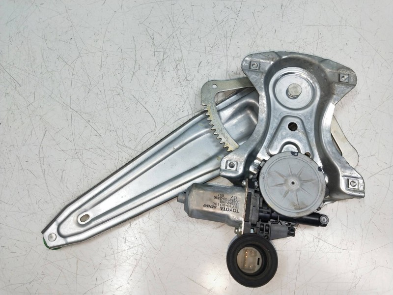 Recambio de elevalunas trasero izquierdo para toyota auris 1.6 16v cat referencia OEM IAM 857100D100 973582100 5P