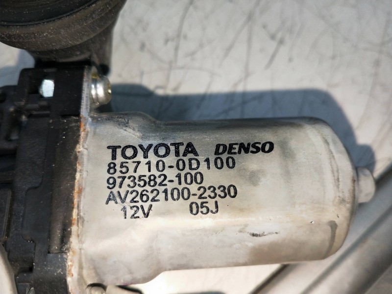 Recambio de elevalunas trasero izquierdo para toyota auris 1.6 16v cat referencia OEM IAM 857100D100 973582100 5P