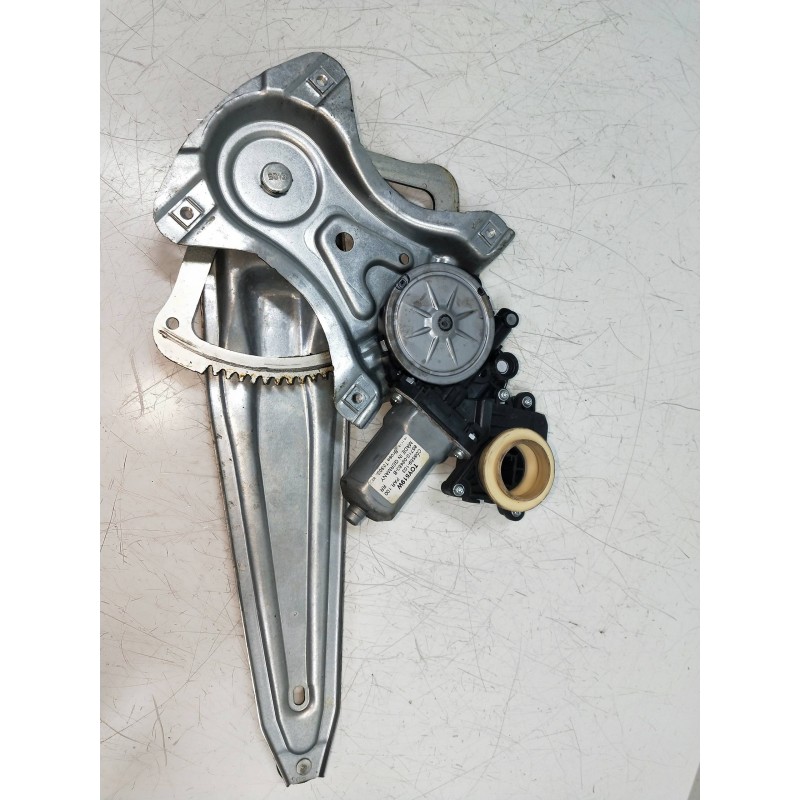Recambio de elevalunas trasero izquierdo para toyota auris touring sports (e18) 1.8 16v cat (híbrido) referencia OEM IAM 8571002