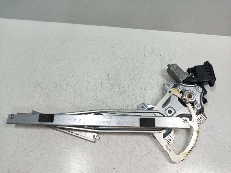 Recambio de elevalunas delantero derecho para toyota auris 1.4 turbodiesel cat referencia OEM IAM 8570102010 961920101 5P