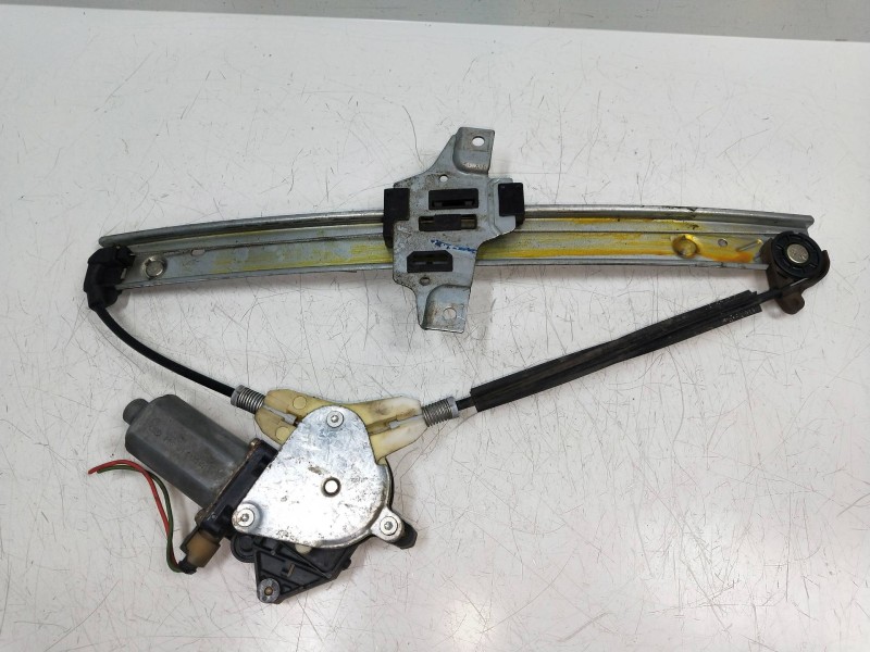 Recambio de elevalunas trasero derecho para toyota avensis berlina (t 22) 1.6 16v referencia OEM IAM   4P