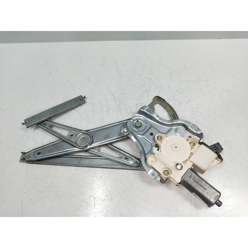 Recambio de elevalunas delantero derecho para toyota avensis berlina (t25) 2.2 d-4d cat referencia OEM IAM 6981005050  4P