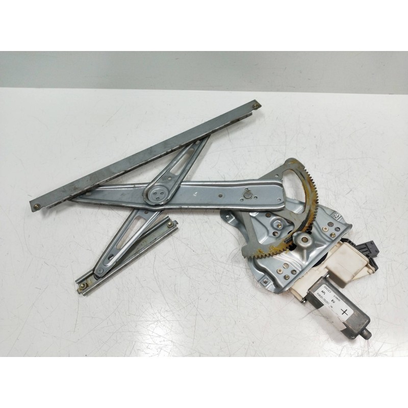 Recambio de elevalunas delantero izquierdo para toyota avensis berlina (t25) 2.0 16v cat referencia OEM IAM 6982005050  4P