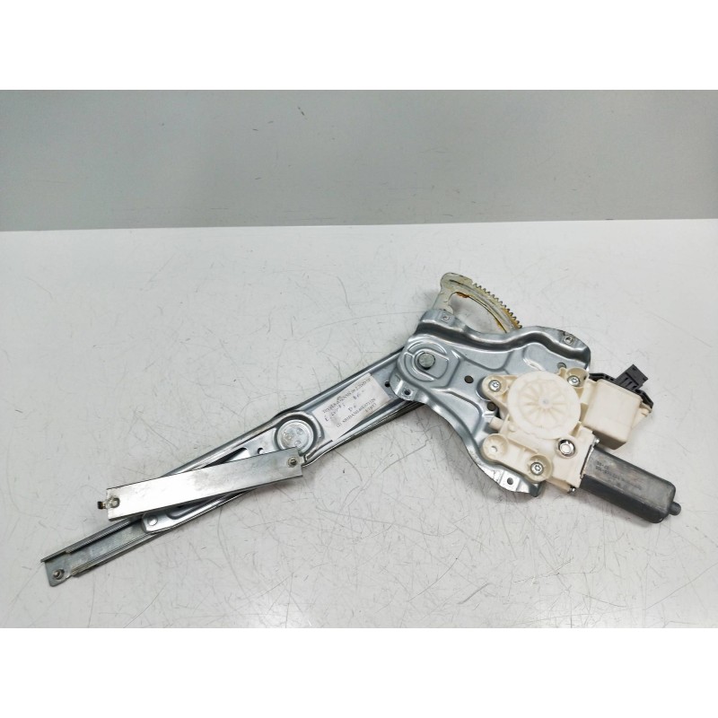 Recambio de elevalunas delantero derecho para toyota avensis berlina (t25) 2.2 d-4d cat referencia OEM IAM 6981005050  5P