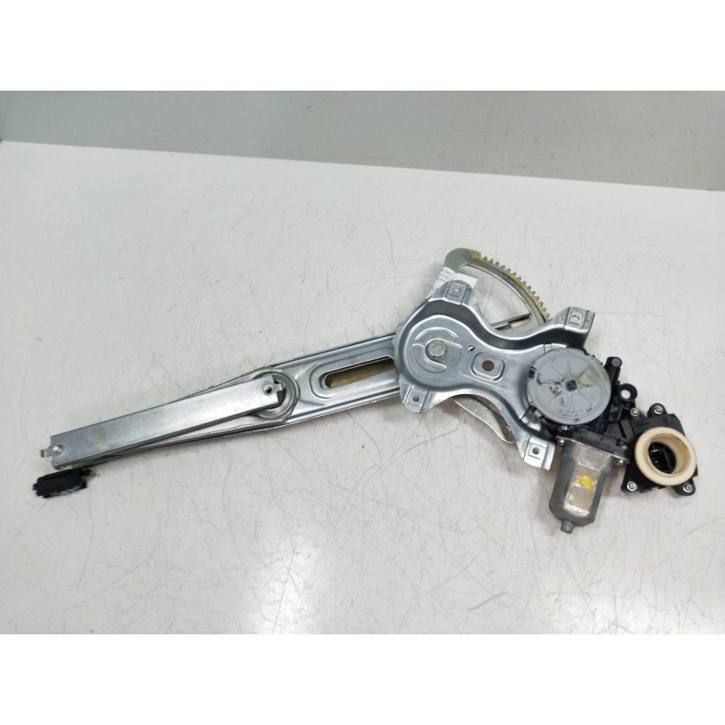 Recambio de elevalunas delantero derecho para toyota avensis cross sport (t27) advance referencia OEM IAM 8570102010 961920101 5