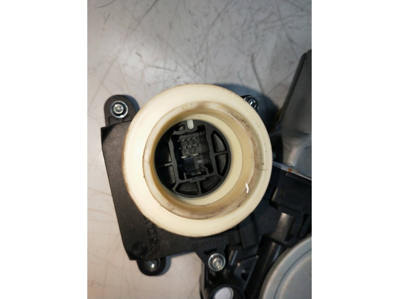 Recambio de elevalunas trasero izquierdo para toyota avensis cross sport (t27) advance referencia OEM IAM 8572005060C 912018104 