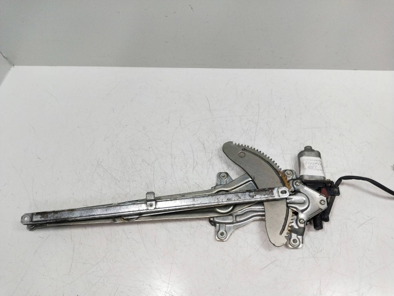 Recambio de elevalunas delantero derecho para toyota picnic (m10) 2.2 turbodiesel referencia OEM IAM 8571044010 9621007852 5P