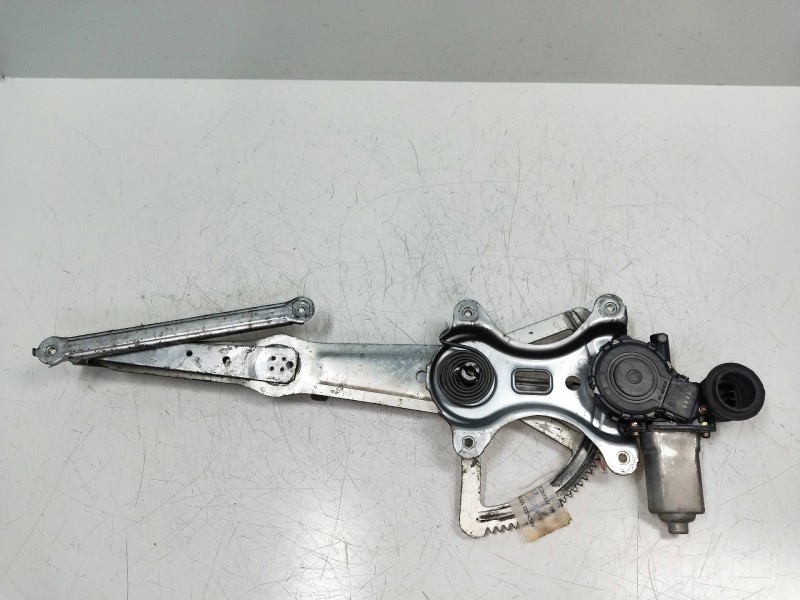 Recambio de elevalunas delantero derecho para toyota avensis verso (m20) 2.0 turbodiesel cat referencia OEM IAM 8571042080 06204