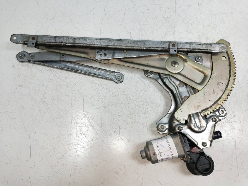 Recambio de elevalunas trasero izquierdo para toyota avensis verso (m20) 2.0 turbodiesel cat referencia OEM IAM   5P