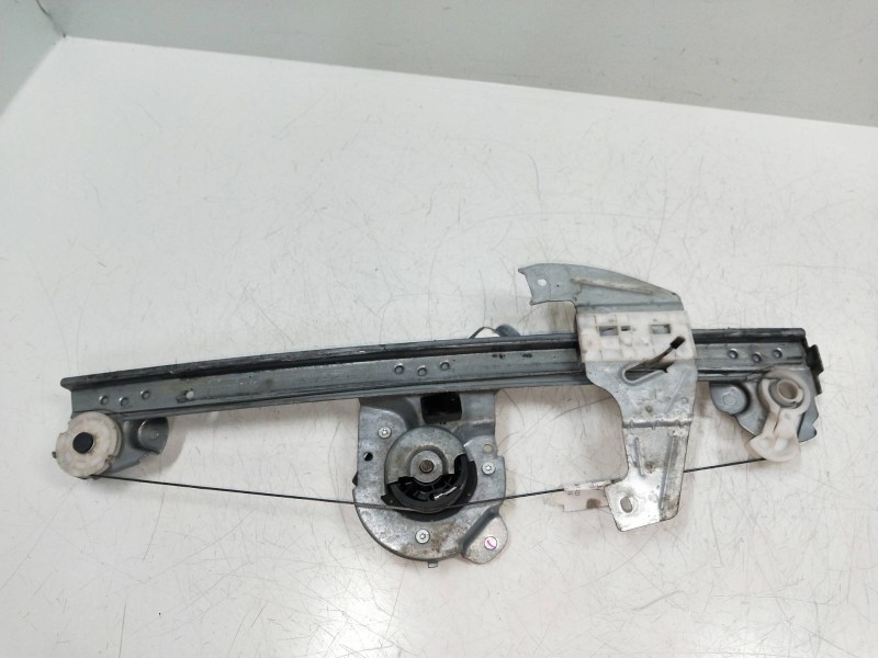 Recambio de elevalunas delantero izquierdo para toyota aygo (kgb/wnb) 1.0 cat referencia OEM IAM 400843C 3P 