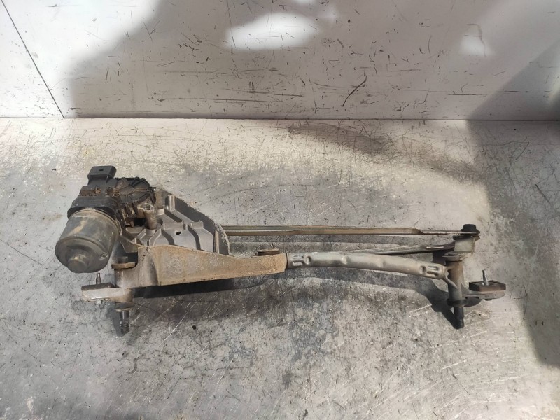 Recambio de motor limpia delantero para ford fiesta (cb1) titanium referencia OEM IAM 0390241574 8A6117B571AB 