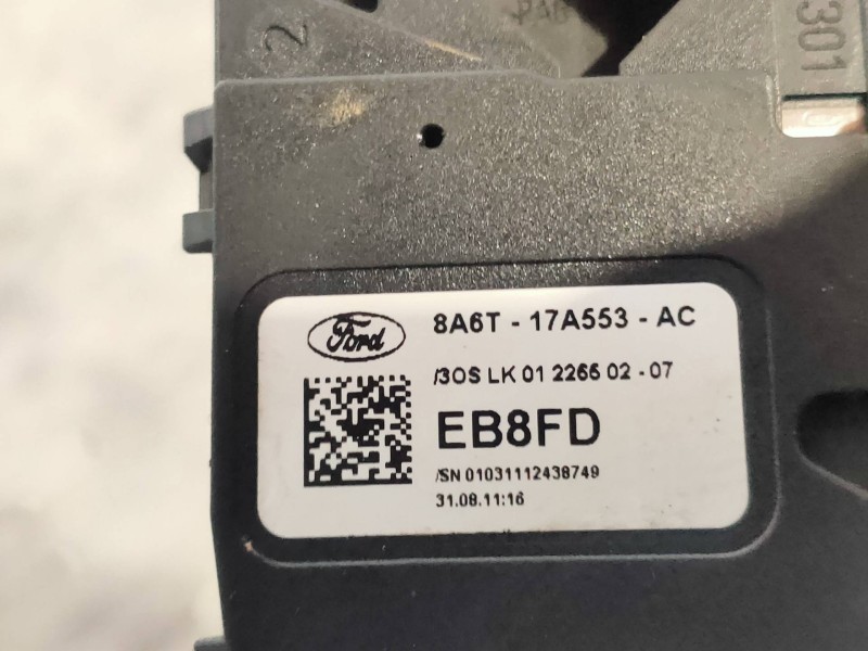 Recambio de mando limpia para ford fiesta (cb1) titanium referencia OEM IAM 8A6T17A553AC EB8FD 