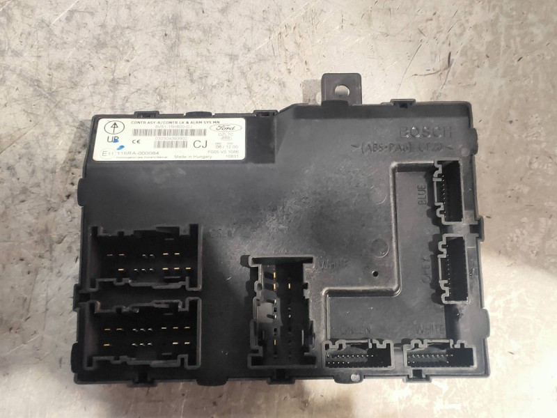Recambio de modulo electronico para ford fiesta (cb1) titanium referencia OEM IAM 8V5115K600CJ 030304393902 