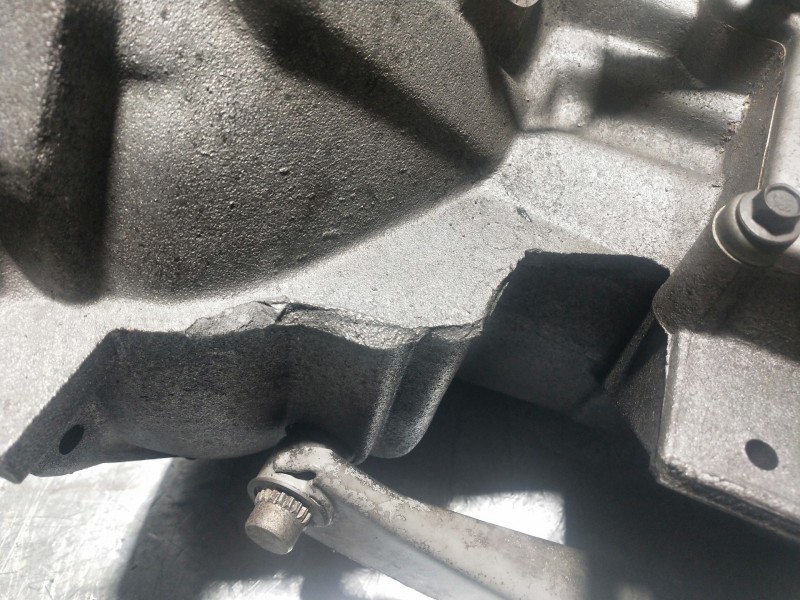 Recambio de caja cambios para chrysler voyager (es) 2.5 cat referencia OEM IAM A523 4670181 377