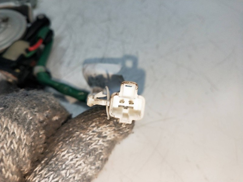 Recambio de elevalunas delantero derecho para toyota corolla (e11) 1.6 16v referencia OEM IAM 8571012220 0621008990 3P