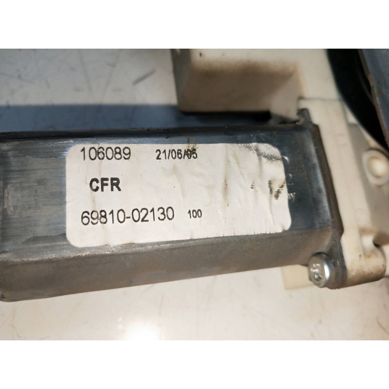 Recambio de elevalunas delantero derecho para toyota corolla (e12) 1.4 turbodiesel cat referencia OEM IAM 6981002130  5P