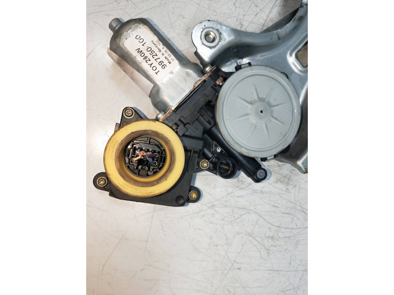 Recambio de elevalunas delantero derecho para toyota corolla verso (e12) referencia OEM IAM 997250100  5P