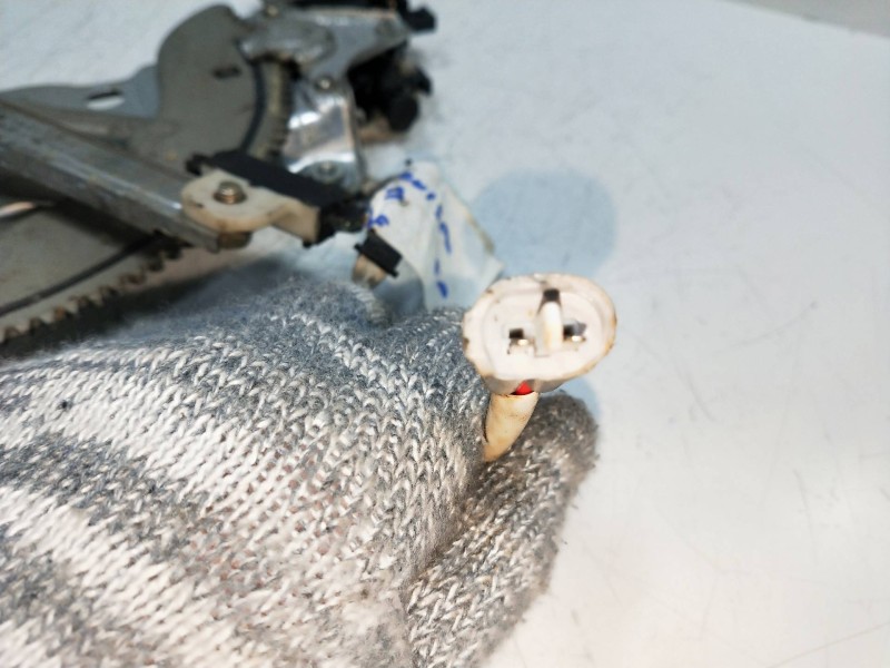 Recambio de elevalunas delantero derecho para toyota land cruiser (j10) referencia OEM IAM 8571060060 0621007812 5P