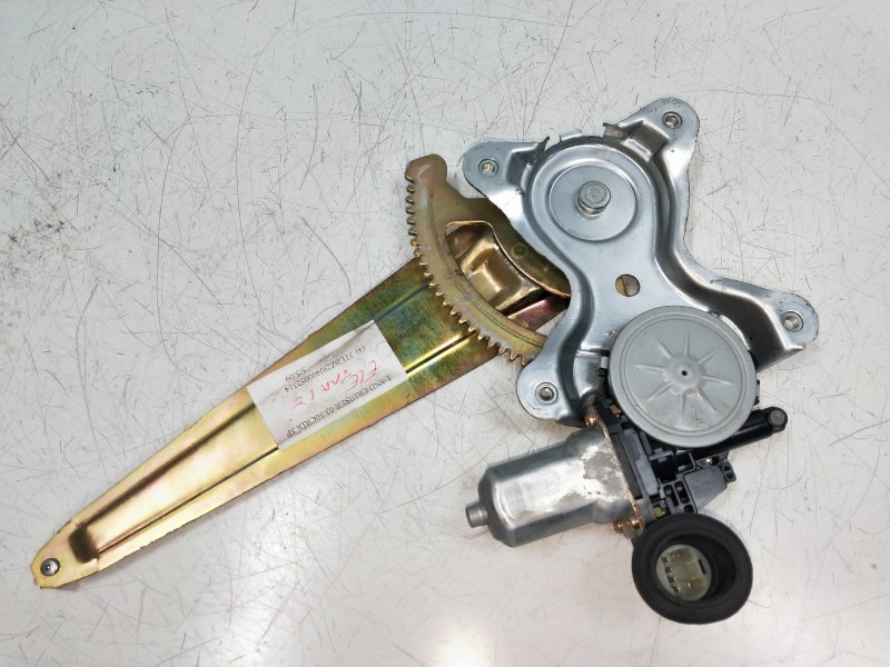 Recambio de elevalunas trasero izquierdo para toyota land cruiser (j12) 3.0 turbodiesel referencia OEM IAM   5P