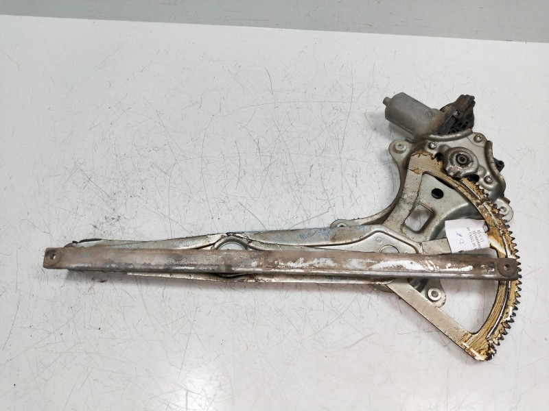 Recambio de elevalunas delantero derecho para toyota hilux (kun) 2.5 turbodiesel referencia OEM IAM 857100K010  4P