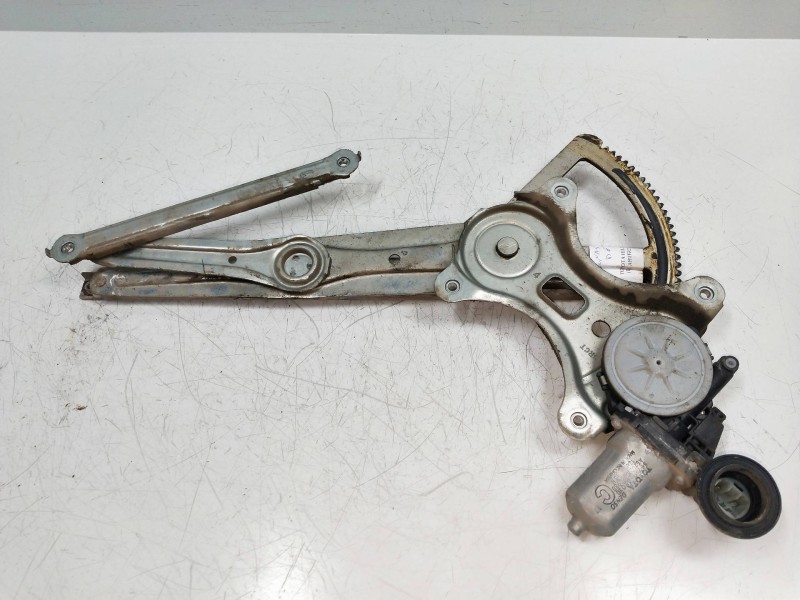 Recambio de elevalunas delantero derecho para toyota hilux (kun) 2.5 turbodiesel referencia OEM IAM 857100K010  4P